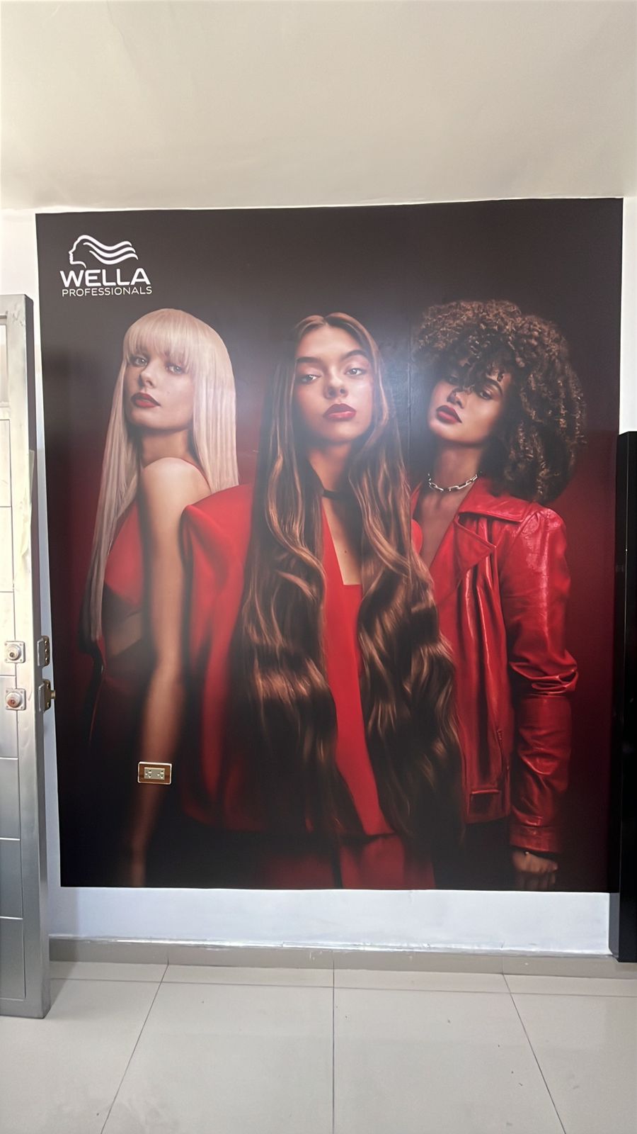 Wella Salon - Gigantografía Camila Salón